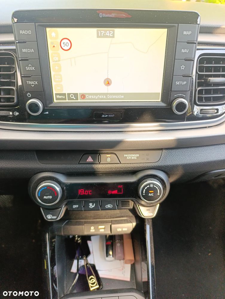 Kia Rio 1.2 L - 18