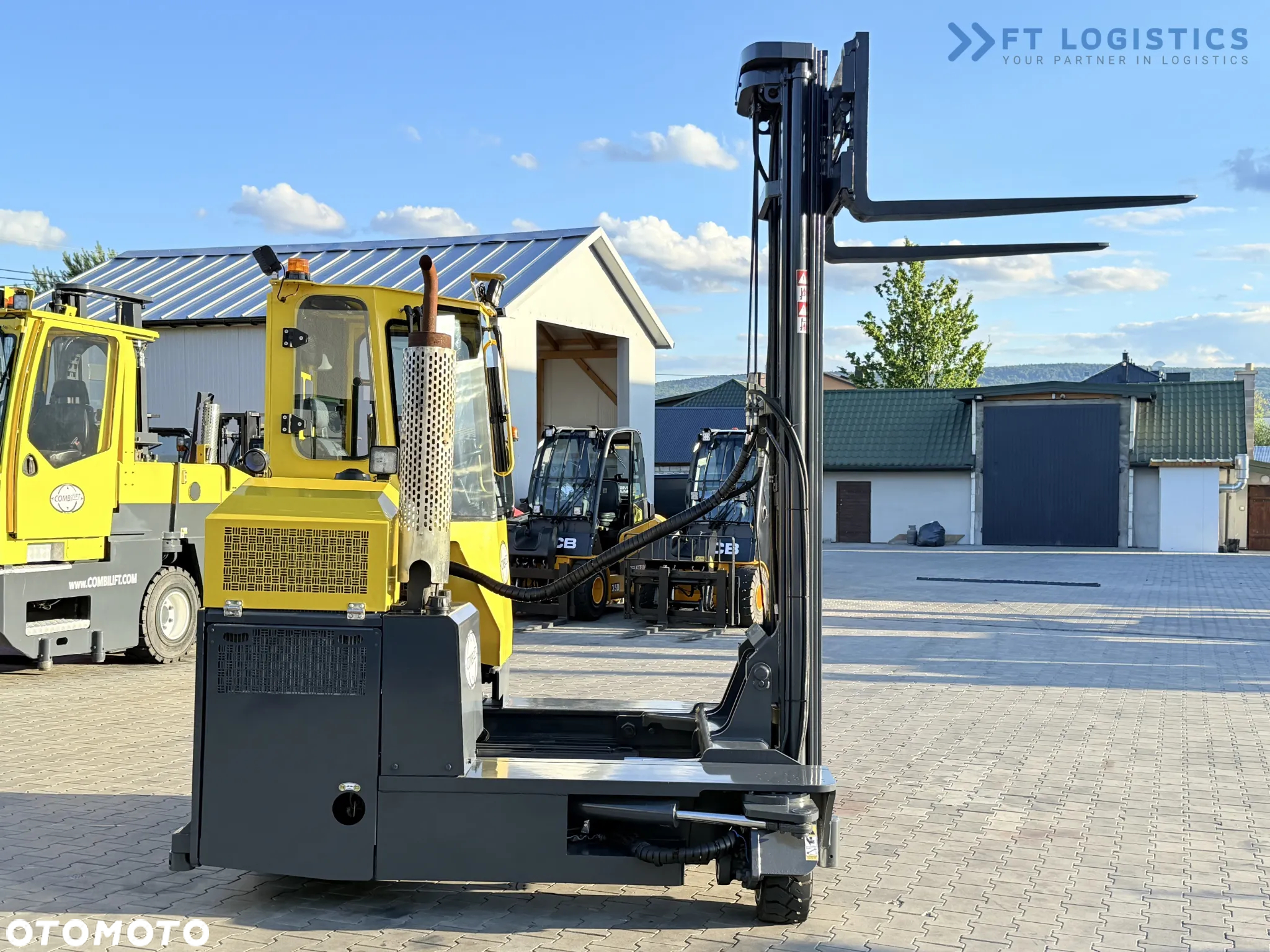 Combilift C3000 / GAS / TRIPLEX- 7600MM / POZYCJONER WIDEŁ / WOLNY SKON / PEŁNA OGRZEWANA KABINA / JEDYNIE 7868H / Szeroka oferta wózków czterokierunkowych i bocznych, dopasowanych do różnorodnych potrzeb i zastosowań. - 31