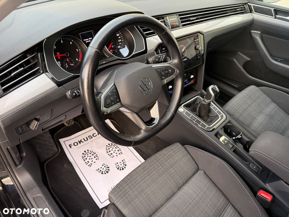 Volkswagen Passat 2.0 TDI EVO Business - 31