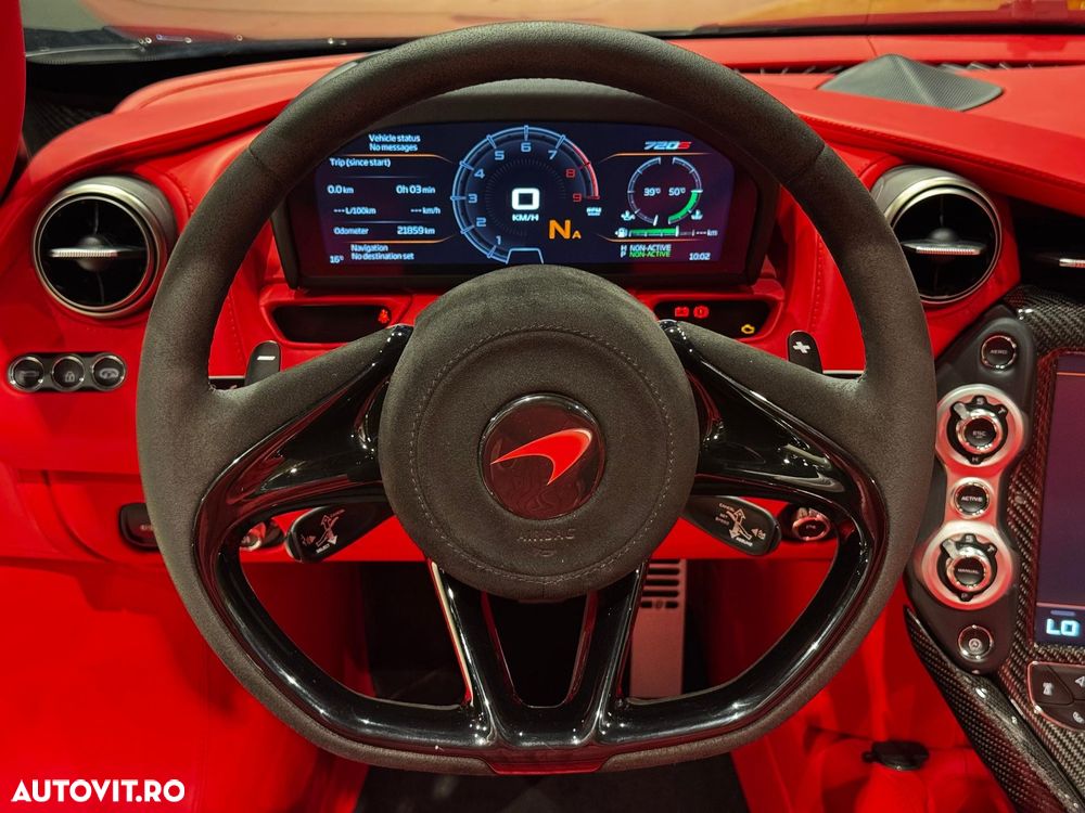 McLaren 720S - 30