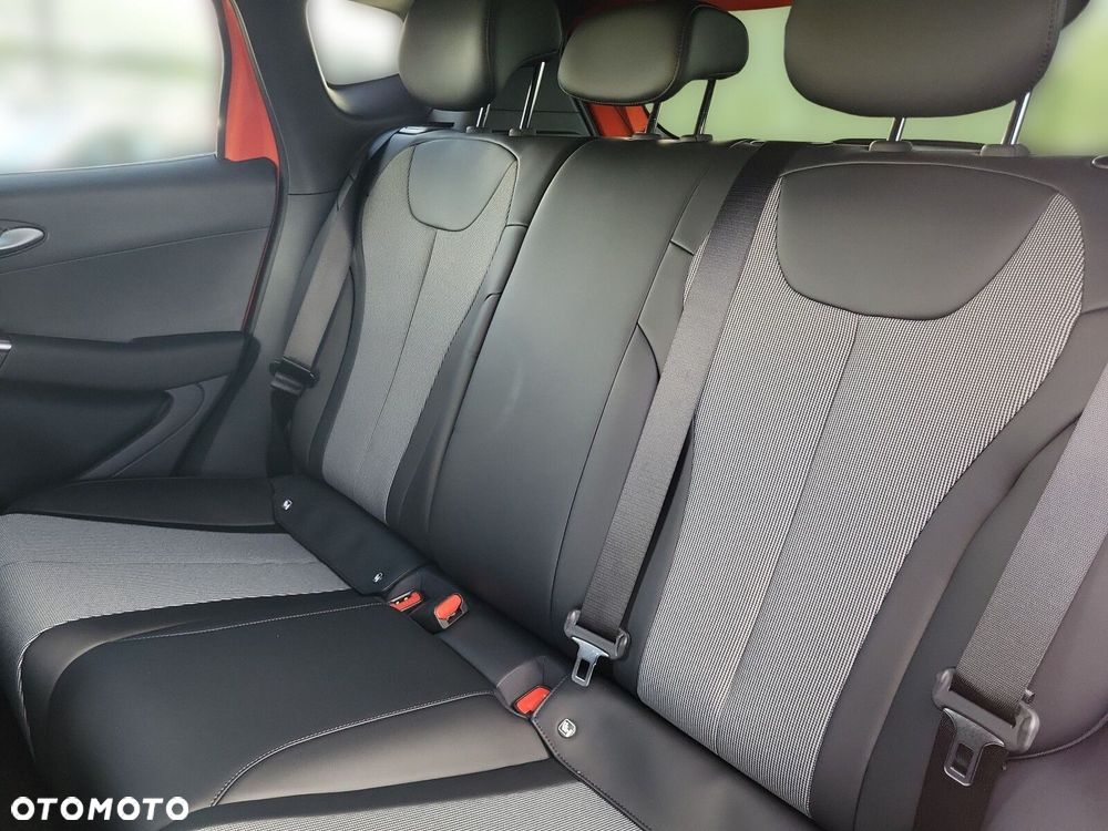 BYD Dolphin - 17