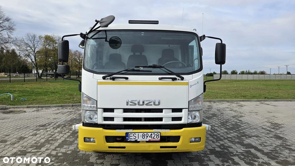 Isuzu FSR - 2