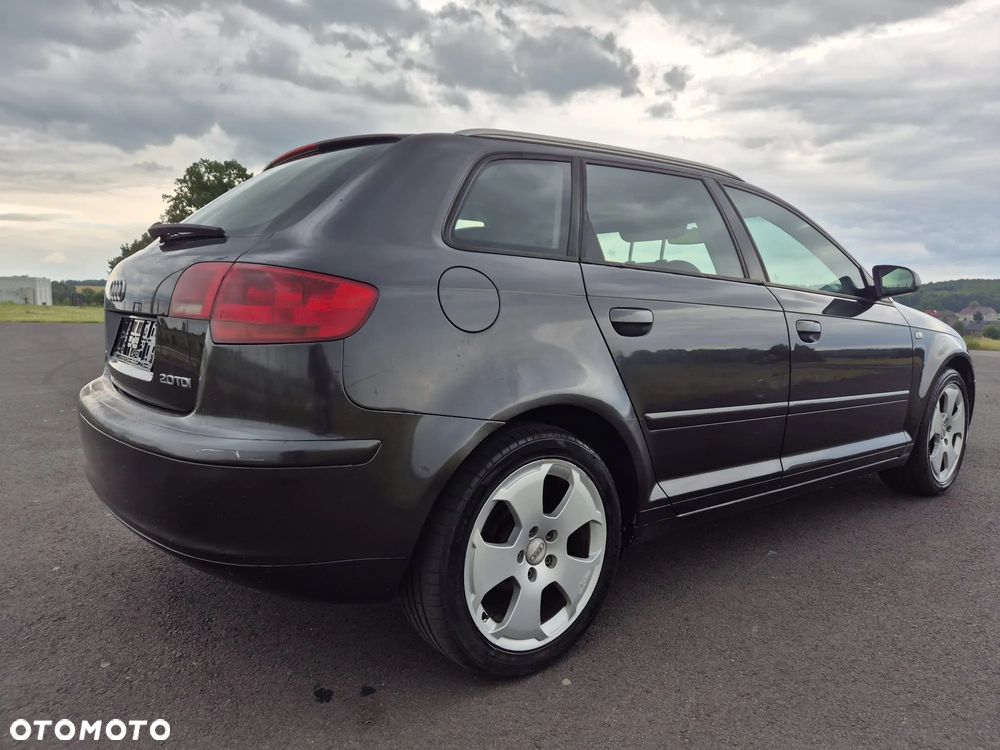 Audi A3 Sportback - 3