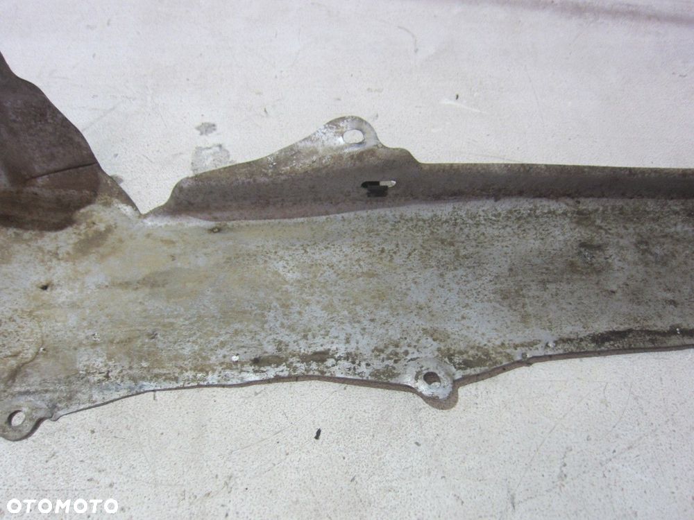 BMW Z3 CABRIO OBUDOWA OSŁONA TERMICZNA POKRYWA FILTRA PALIWA 51718407735 - 3