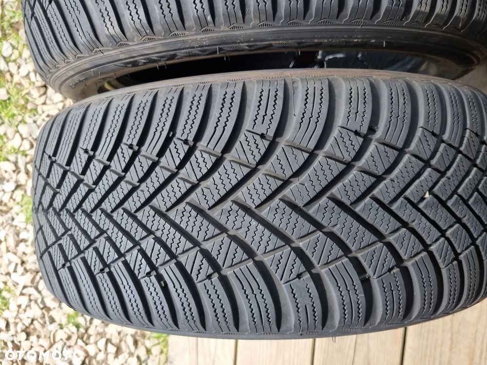 Opony Hankook Winter i*cept RS3 225/50R17 98V 2022r.7,5/6,5mm bdb stan - 2