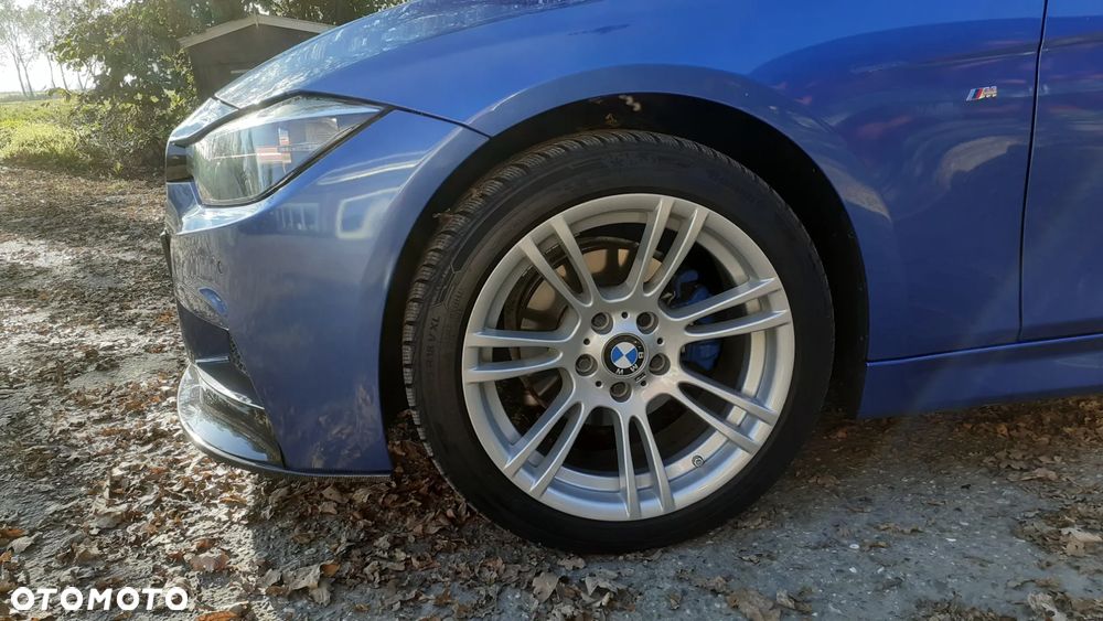 BMW Seria 3 320i xDrive M Sport - 33