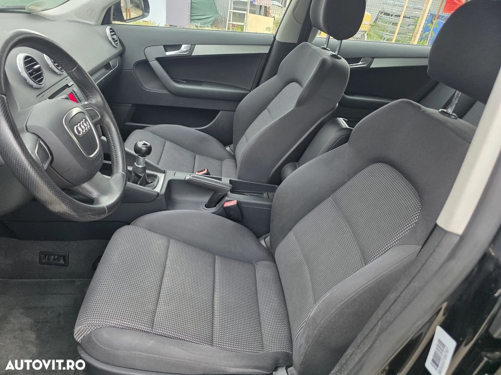 Audi A3 Sportback 2.0 TDI DPF Ambition - 8