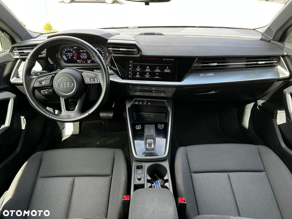 Audi A3 Sportback 35 TFSI S tronic - 13