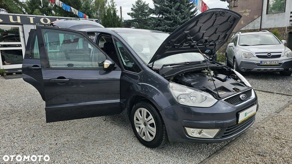 Ford Galaxy - 12