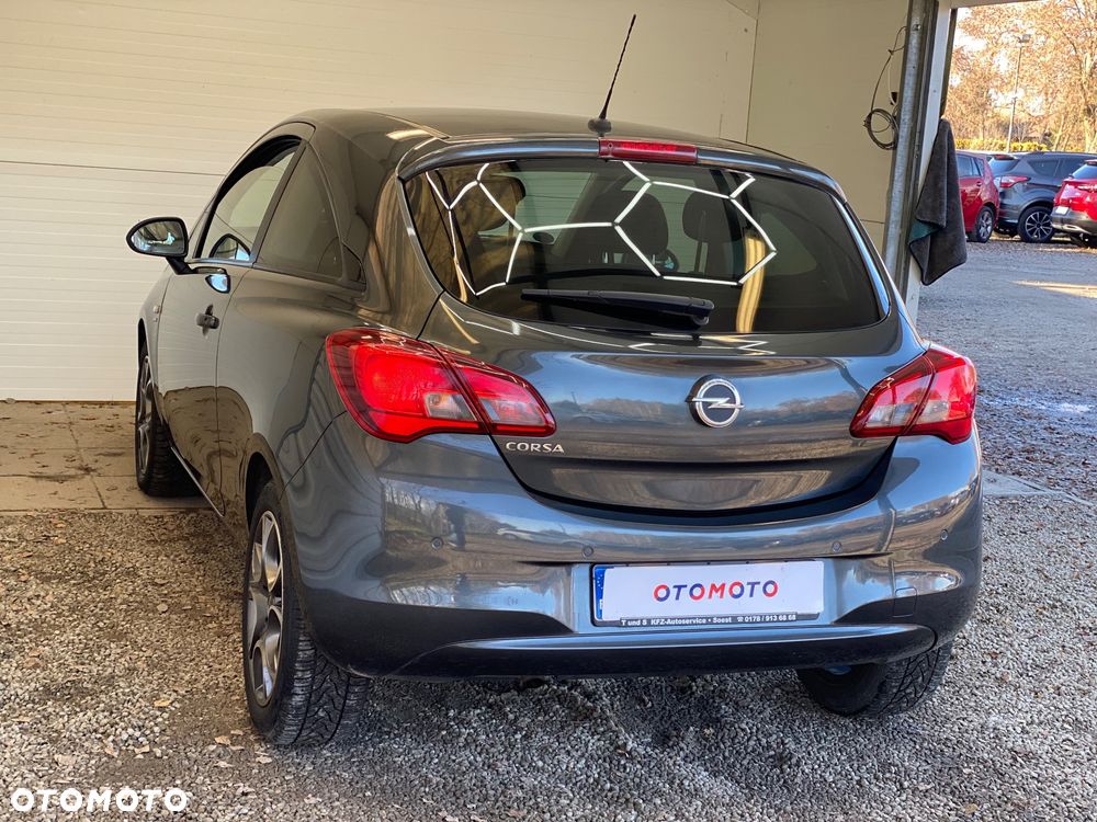 Opel Corsa 1.2 Cosmo - 4