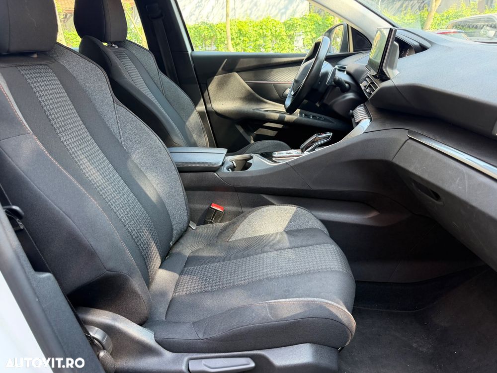 Peugeot 3008 - 8
