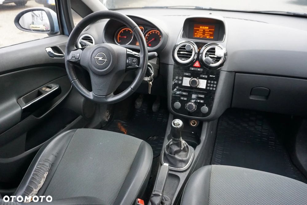 Opel Corsa 1.3 CDTI Cosmo - 10