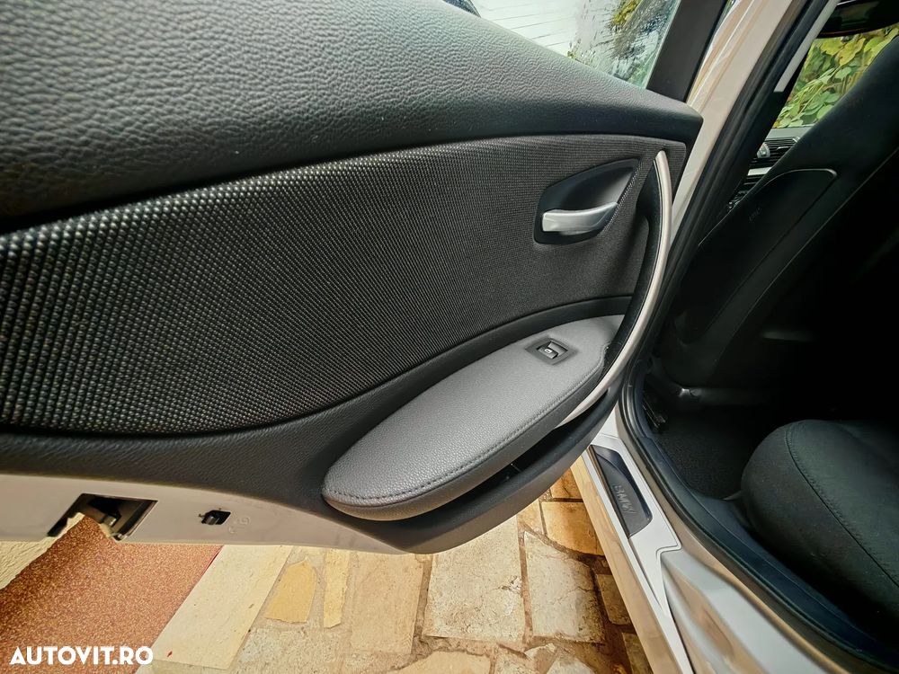 BMW Seria 1 116i - 10