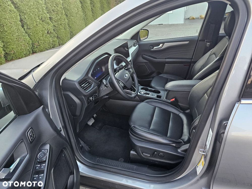 Ford Escape 2.0 EcoBoost AWD Titanium - 11