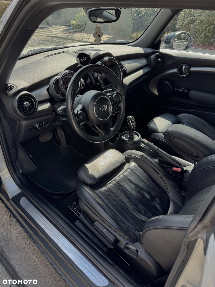 MINI Cooper Standard - 11
