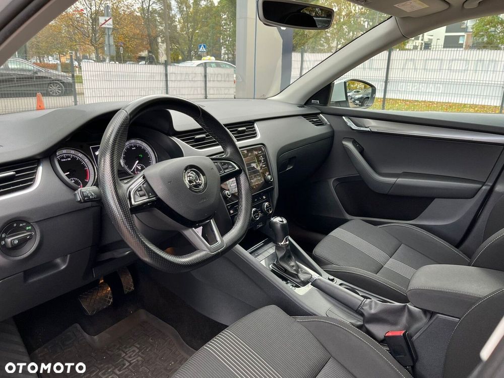 Skoda Octavia 2.0 TDI Style DSG - 16