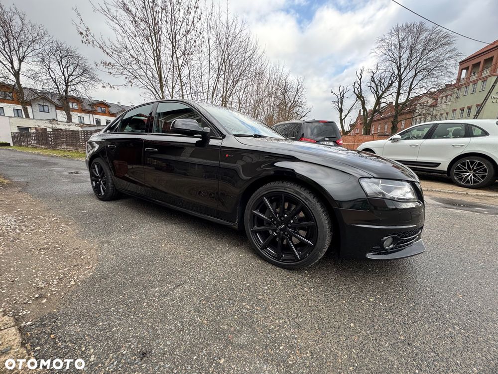 Audi A4 Limousine - 11
