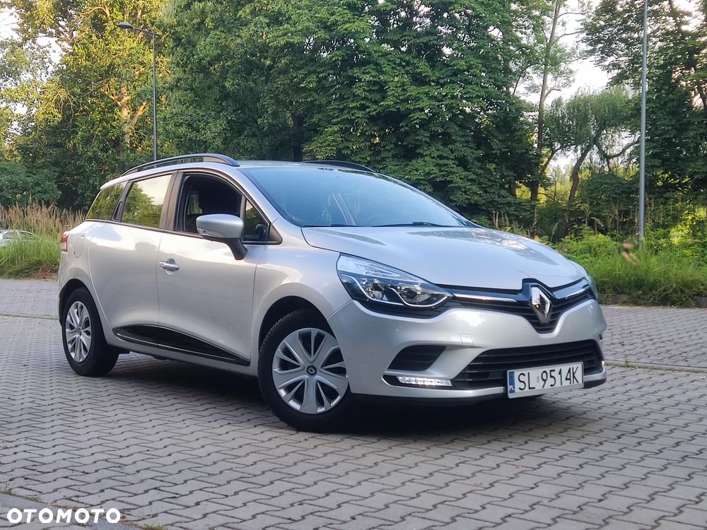 Renault Clio 1.2 16V Confort Privilege - 1