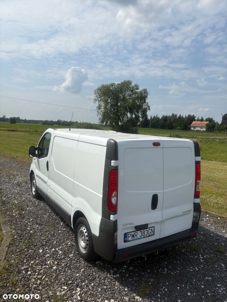Opel Vivaro - 12
