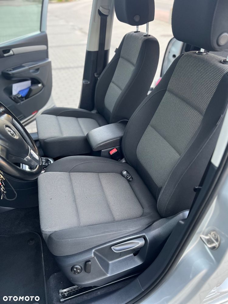 Volkswagen Sharan - 12