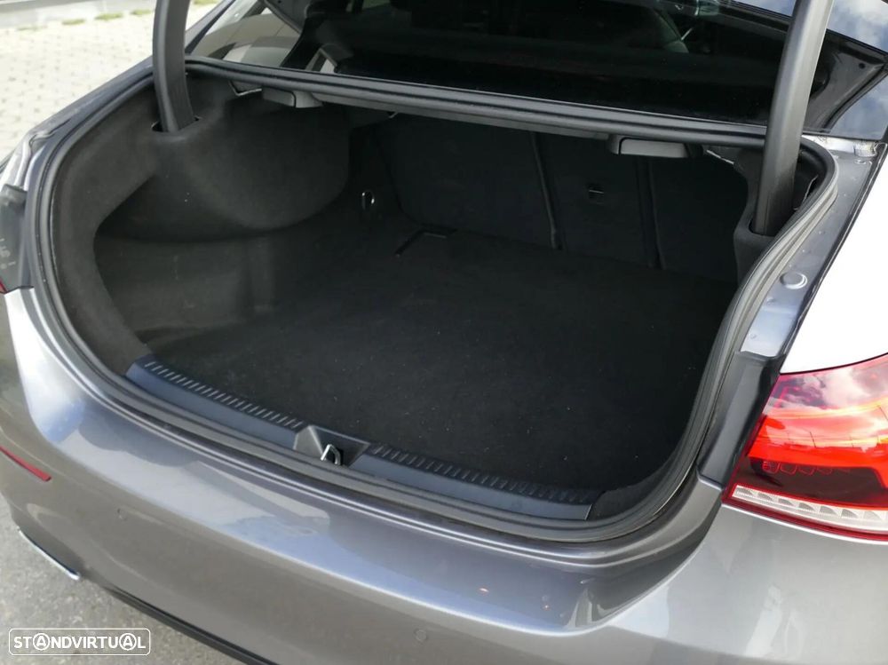 Mercedes-Benz A 180 Limousine d AMG Line Aut. - 14