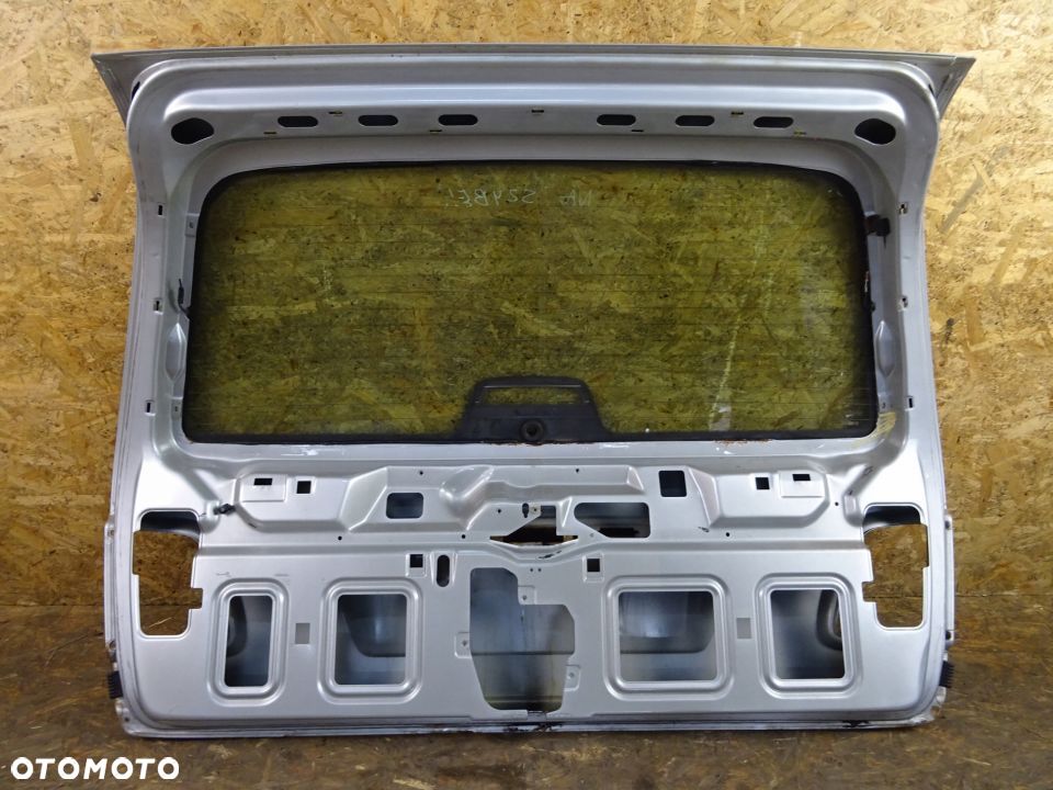 SZYBA KLAPY BAGAŻNIKA MERCEDES W210 KOMBI 4.3 - 6