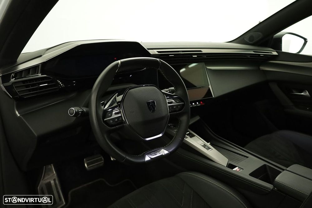 Peugeot 308 1.2 PureTech GT EAT8 - 7