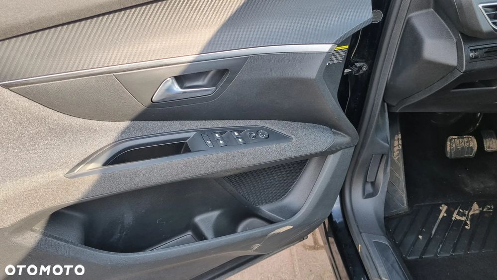 Peugeot 5008 BlueHDI 130 EAT8 Active Pack - 34