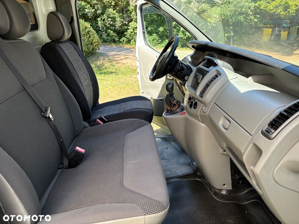 Opel Vivaro L2H1 2.9t - 31