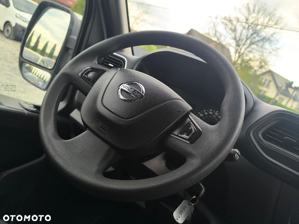 Nissan INTERSTAR - 18