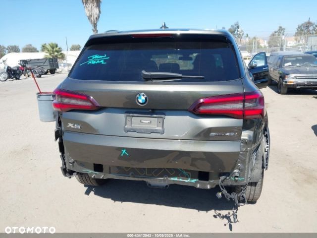 BMW X5 xDrive40i - 14