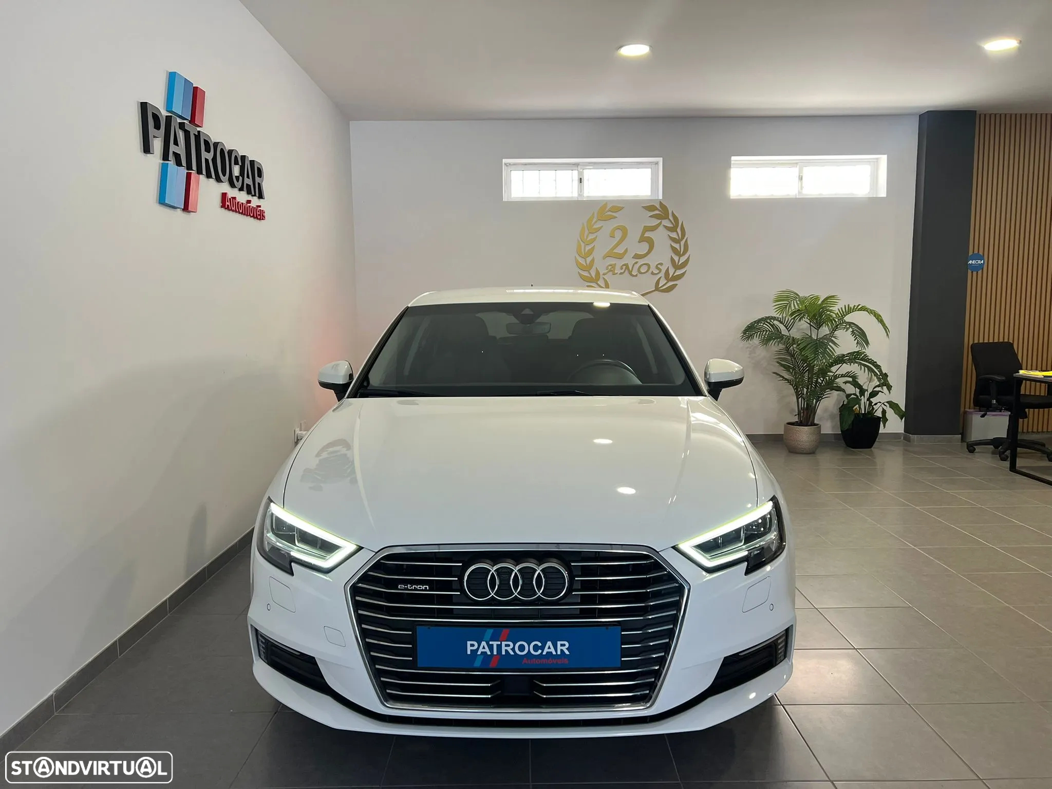 Audi A3 Sportback 1.4 TFSI e-tron S line Sport Pack - 2
