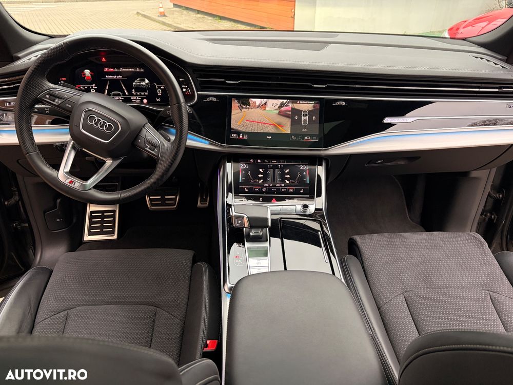 Audi Q8 55 TFSI quattro Tiptronic MHEV - 11