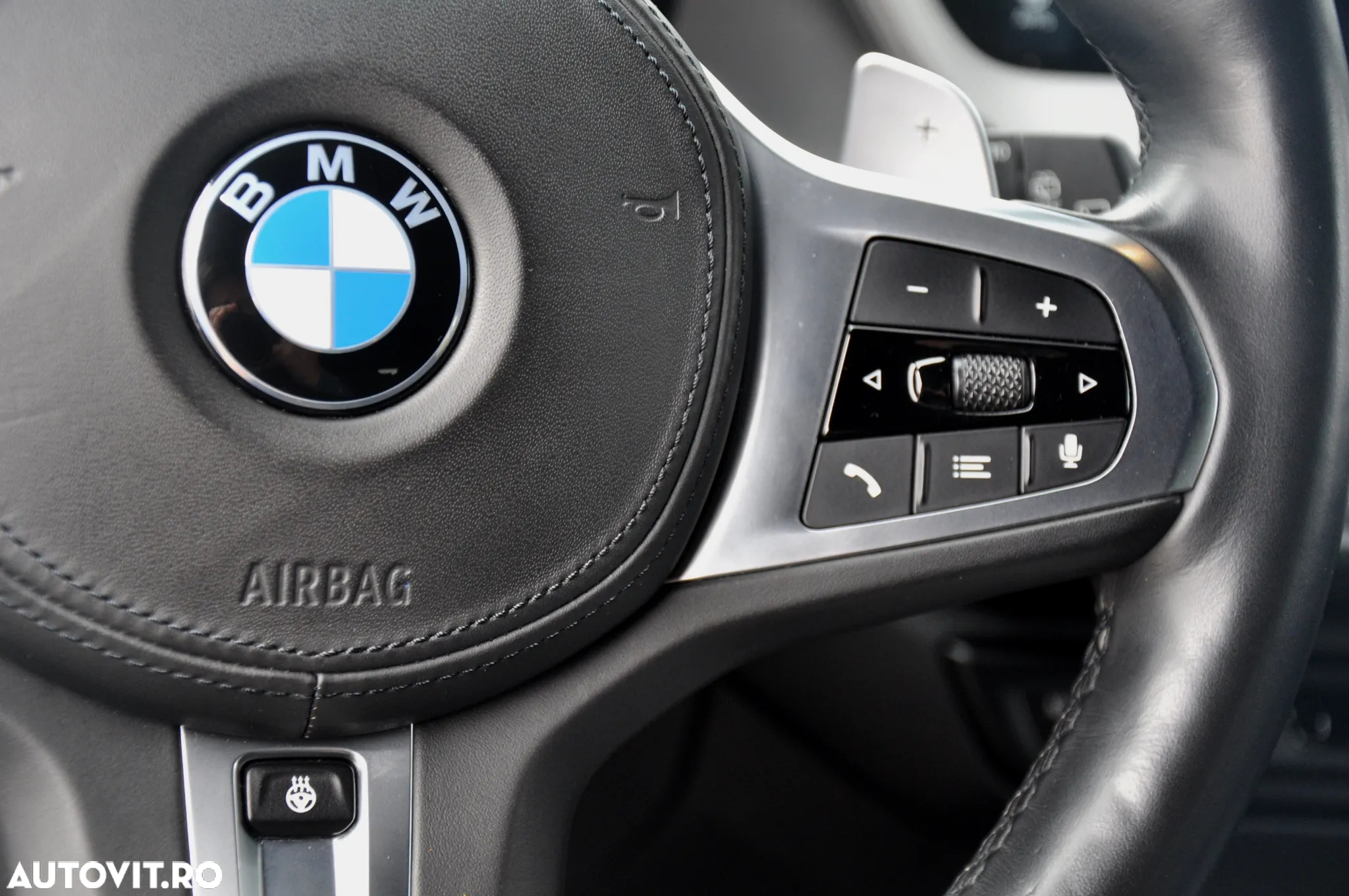 BMW M1 M135i xDrive AT - 22
