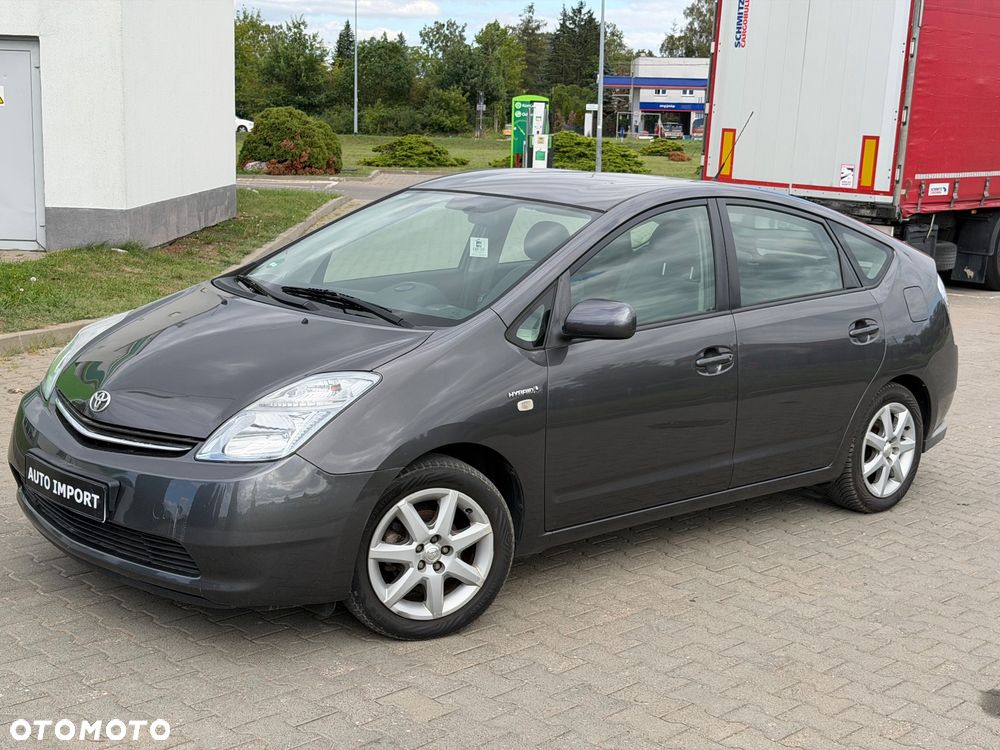 Toyota Prius 1.5 VVT-i Sol (nav) - 1