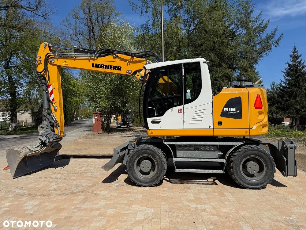 Liebherr 916 Compact - 1