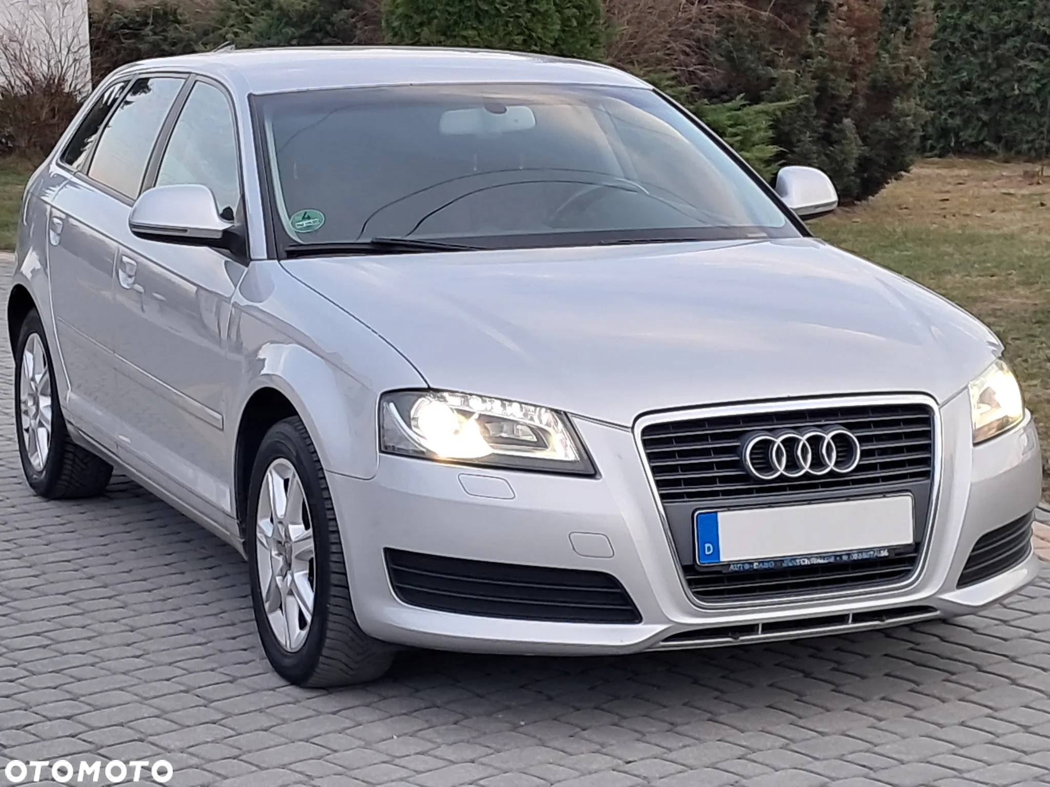 Audi A3 1.8 TFSI Sportback S tronic Ambiente - 2