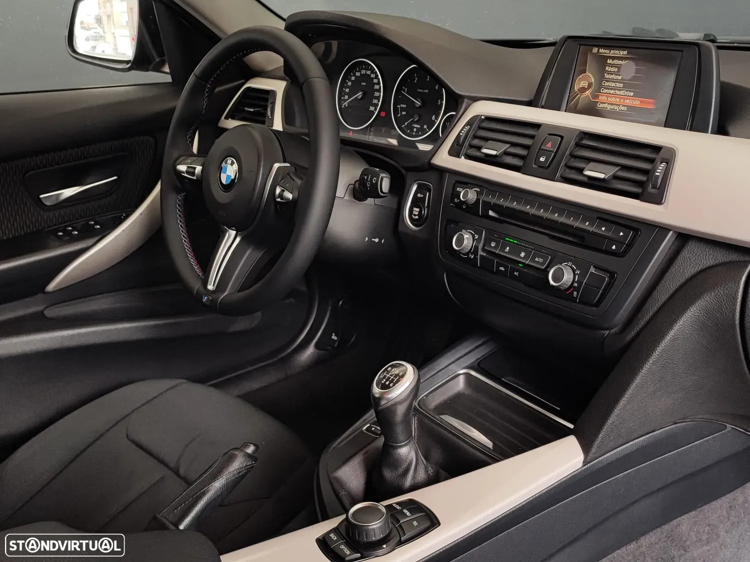 BMW 318 d Touring - 30