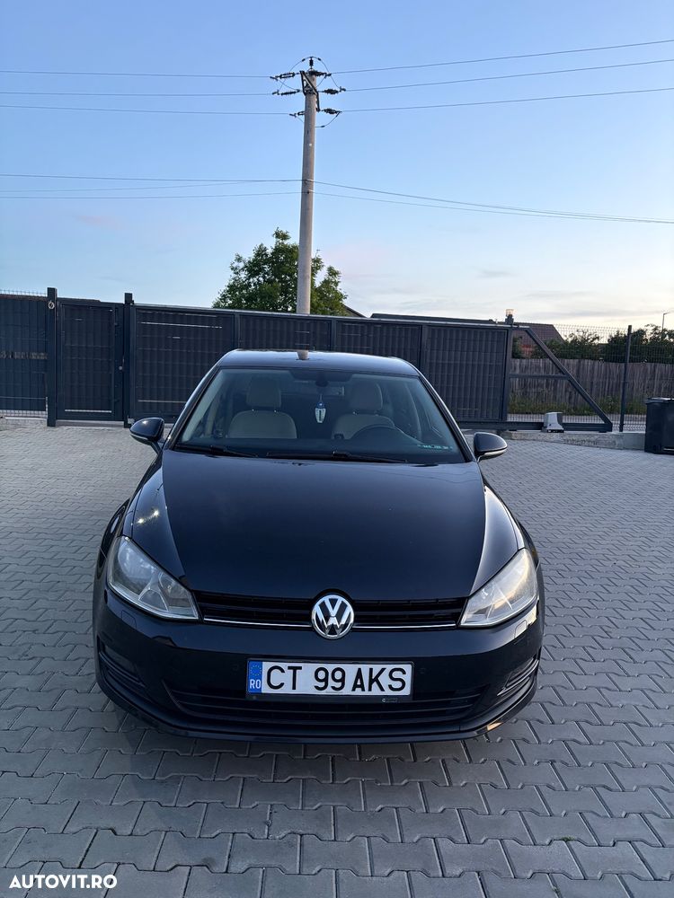 Volkswagen Golf - 11