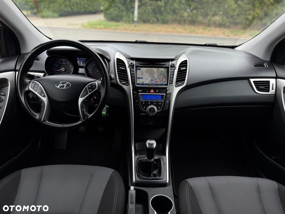 Hyundai i30 1.6 GDI Premium - 29