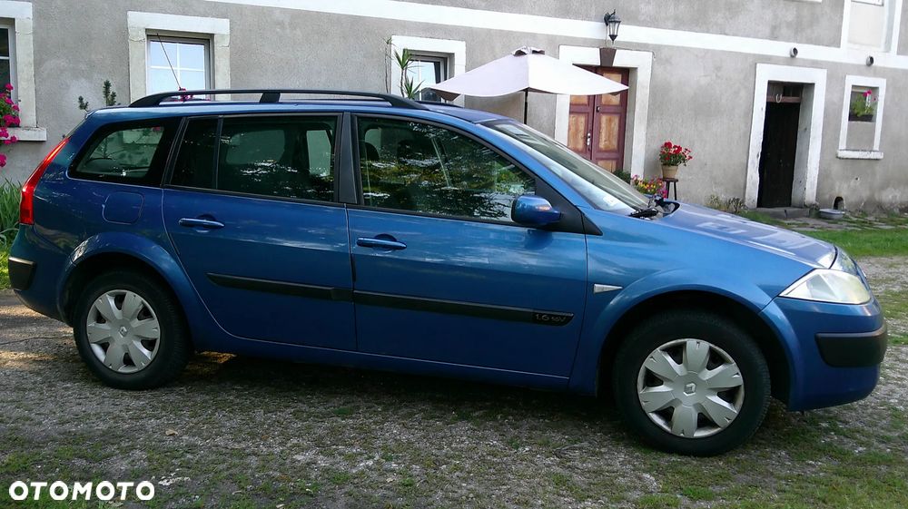 Renault Megane 1.6 16V Dynamique - 3