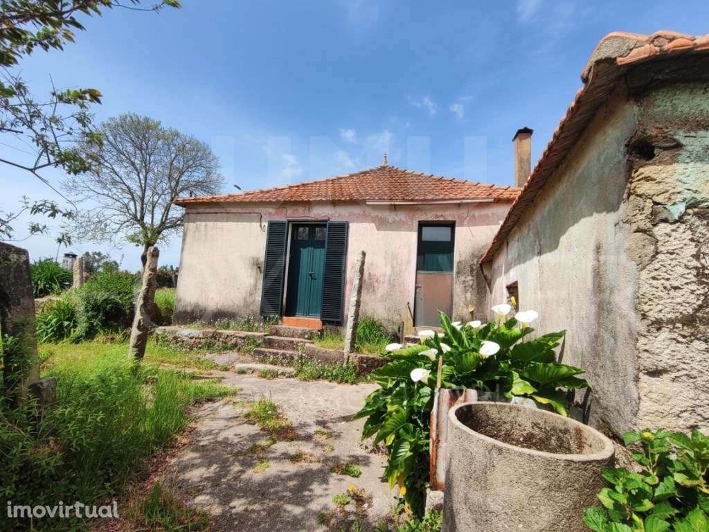 Moradia para Recuperar em Ferreira, Paredes de Coura - Grande imagem: 2/10