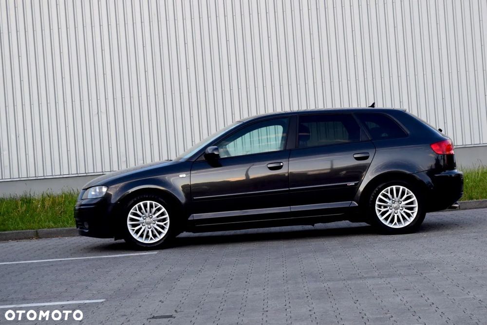 Audi A3 Sportback 1.9 TDI DPF S line Sportpaket plus - 12