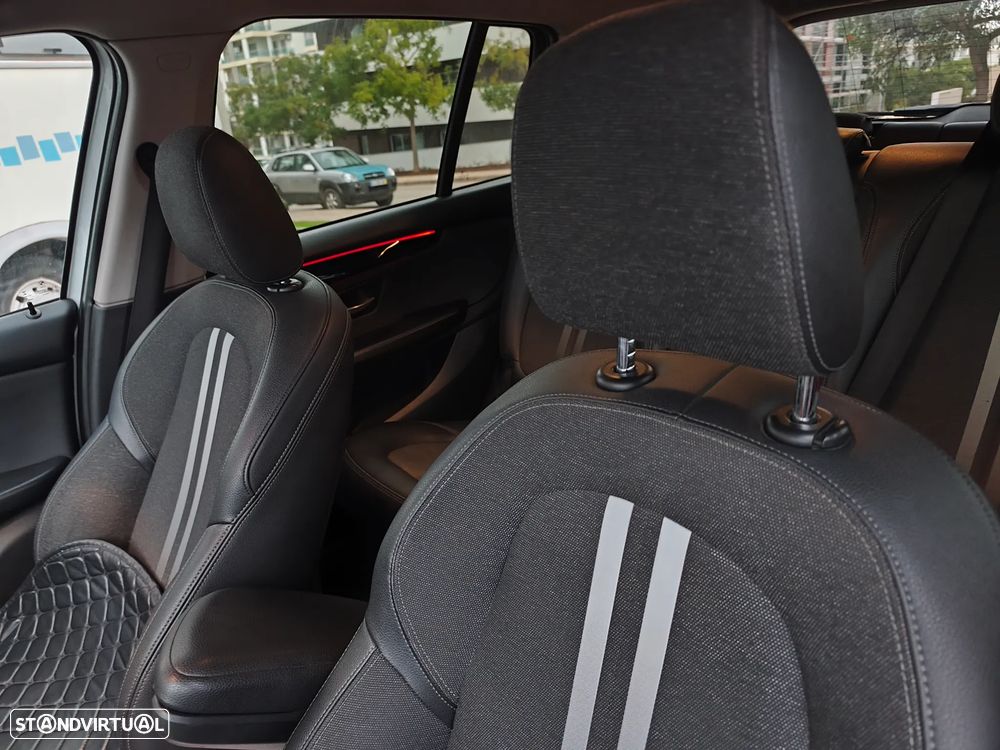 BMW 216 Gran Tourer - 36