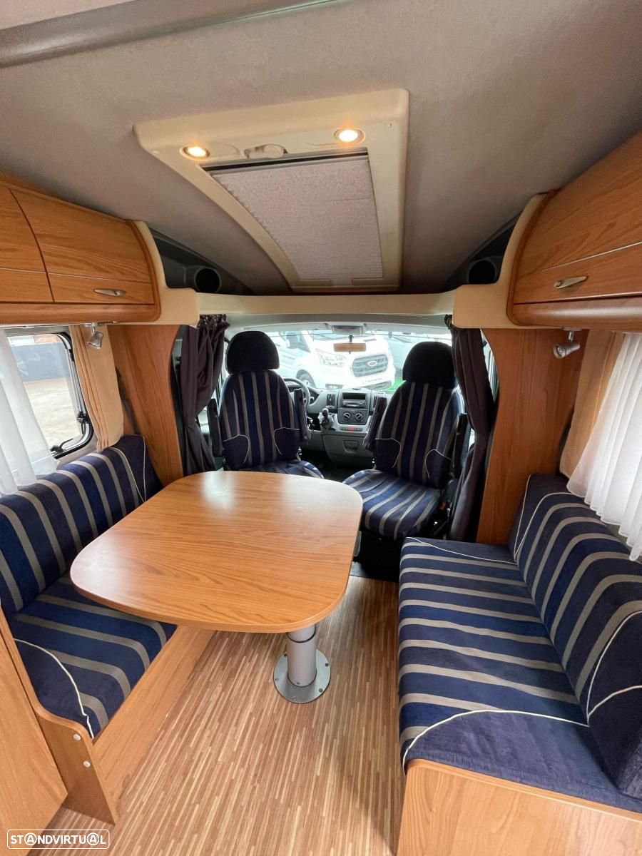 Burstner Privilége T630 cama francesa - 38