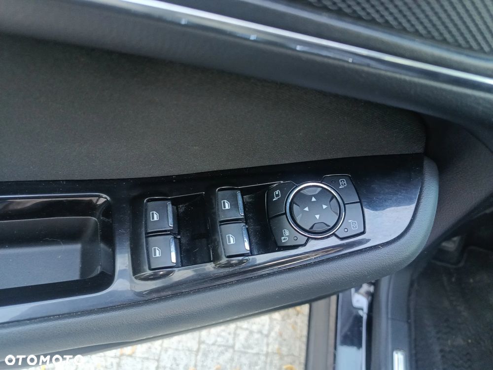 Ford S-Max 2.0 TDCi Titanium PowerShift - 14