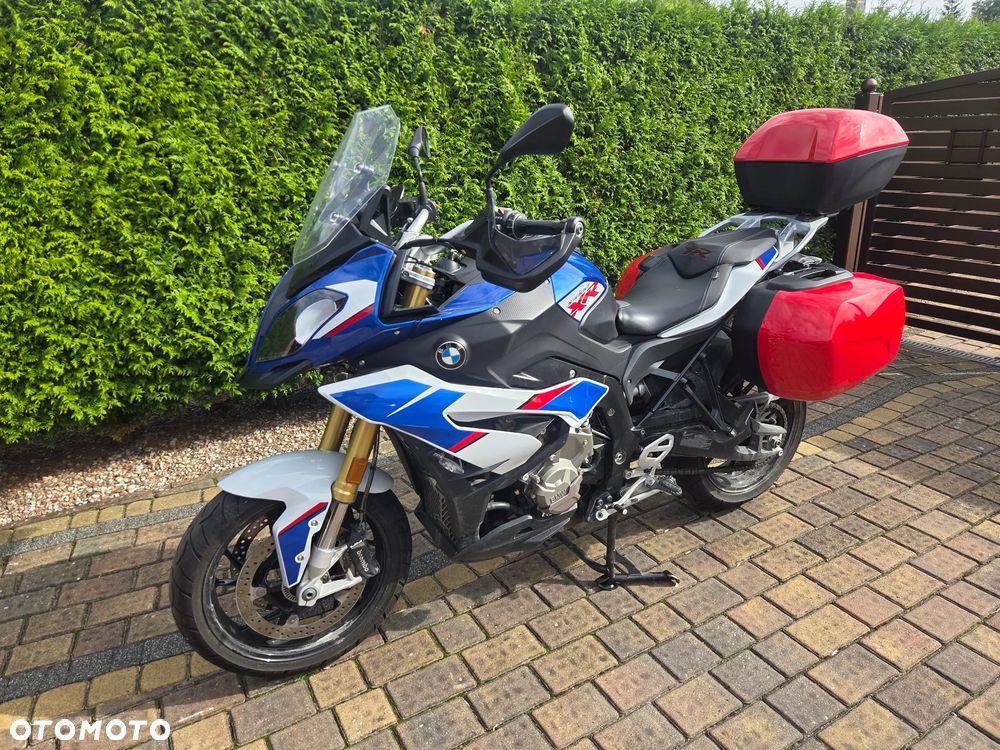 BMW S - 4