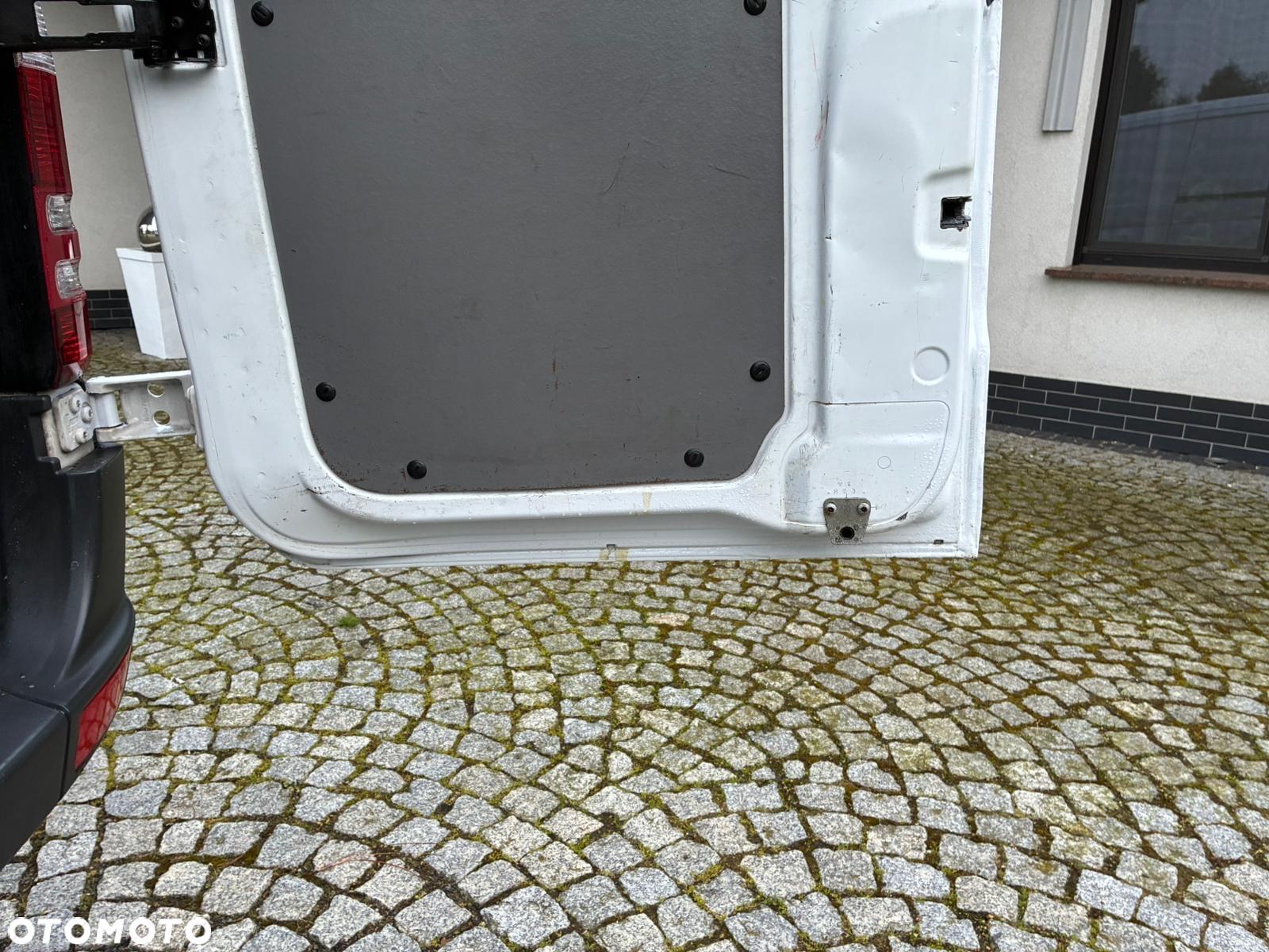 Mercedes-Benz Sprinter 906 311 CDI - 12