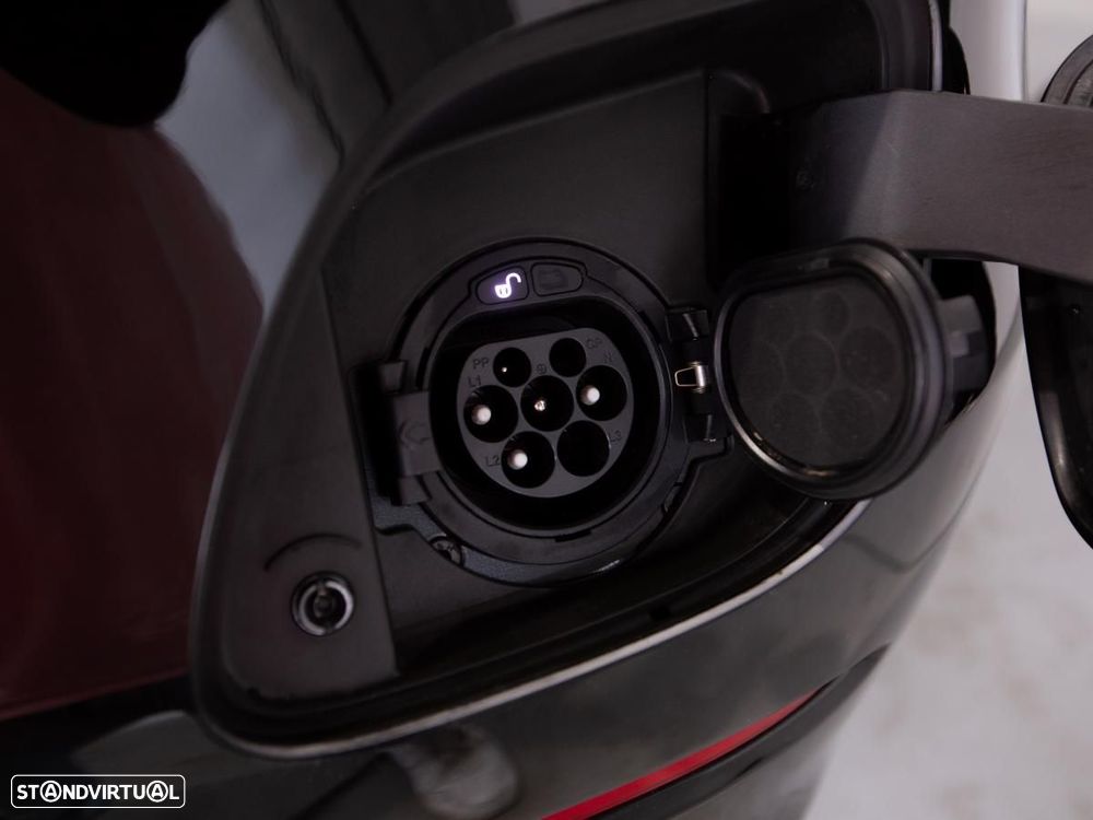 Mercedes-Benz GLC 300 de Coupé 4Matic - 13