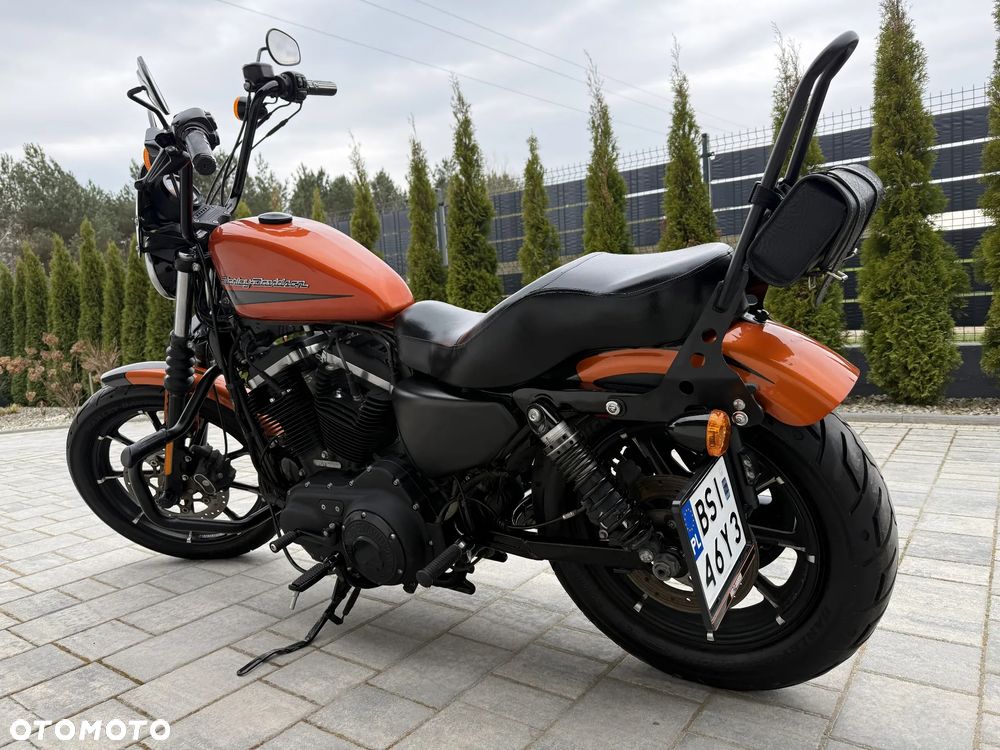 Harley-Davidson Sportster Iron 883 - 5